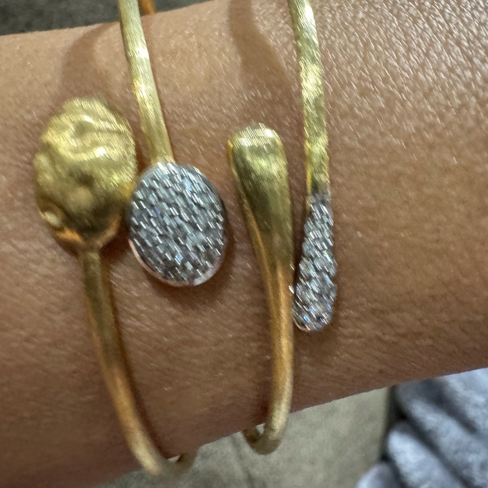 Marco Bicego Lucia Diamond Bangle Bracelet 18K YG 0.15 TCW Diamonds 4.64g M